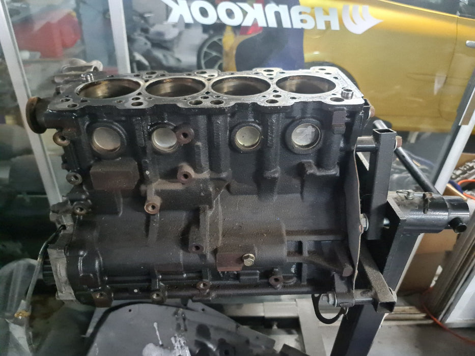 Mitsubishi Lancer Evolution 9 CT9A Engine Bottom End *BLOCK IS DAMAGED* Crank Shaft Rods Pistons