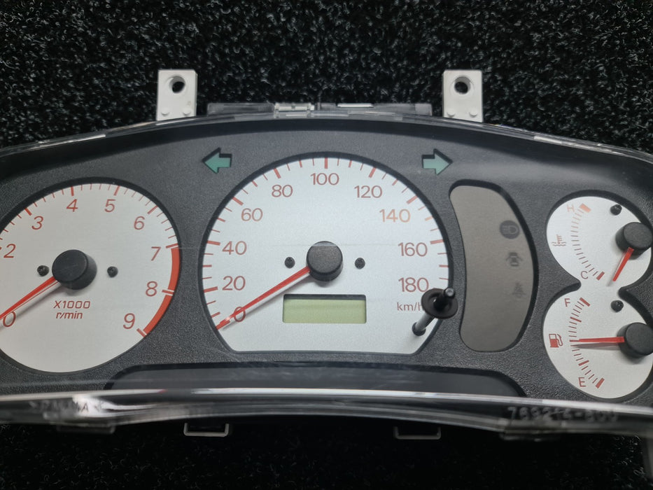 Genuine Mitsubishi Evolution 4 / 5 Dash Cluster 9,000 RPM 180 KM/H - WHITE Face - CN9A CP9A MR444140