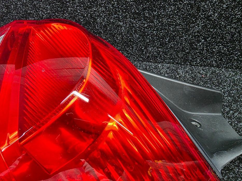 Renault Sport Clio 3 X85 RS 197 / 200 Rear Tail Light Lamp RHS