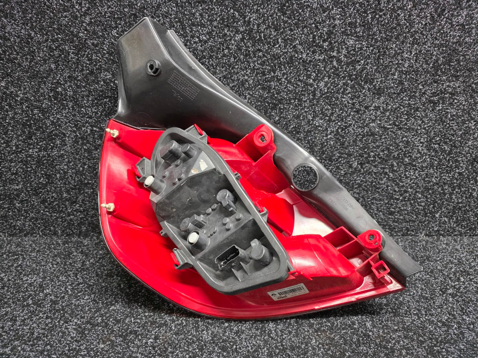 Renault Sport Clio 3 X85 RS 197 / 200 Rear Tail Light Lamp RHS