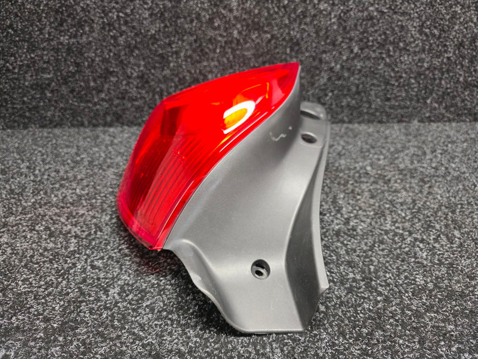 Renault Sport Clio 3 X85 RS 197 / 200 Rear Tail Light Lamp RHS