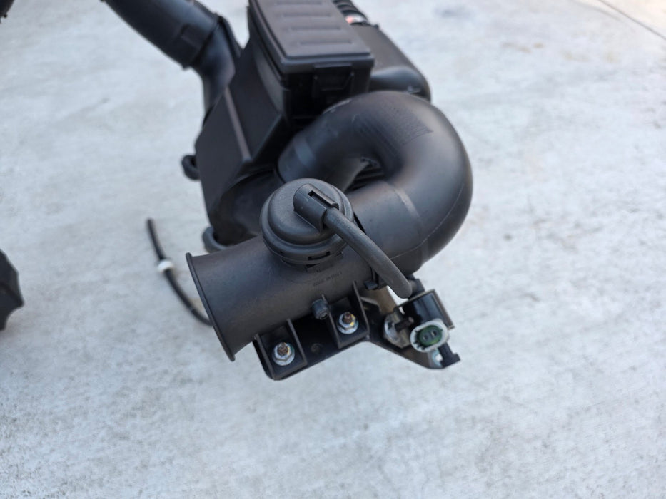 Renault Sport Clio X85 MK3 RS 197 / 200 Complete Air Filter Intake Induction Setup Assembly 8200490866 8200809195 8200809198 8200323523 8200426903 8200490917