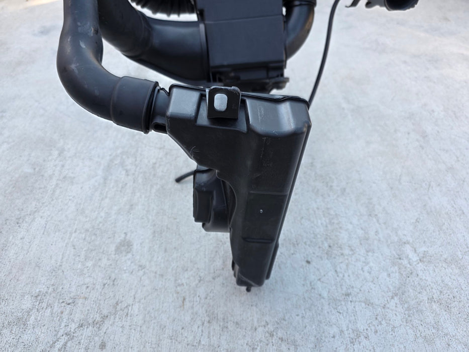 Renault Sport Clio X85 MK3 RS 197 / 200 Complete Air Filter Intake Induction Setup Assembly 8200490866 8200809195 8200809198 8200323523 8200426903 8200490917