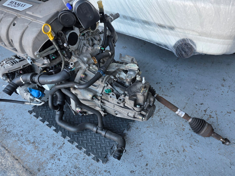 Renault Sport Clio MK3 X85 RS200 832 F4R Engine with accessories (A/C compressor, alternator and starter motor) + TL4 031 6 speed gearbox with drive shafts included.
