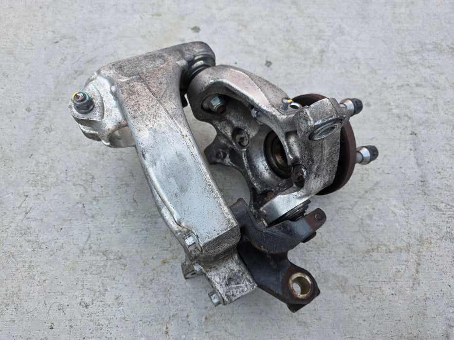 Renault Sport Clio MK3 RS 197 200 X85 Front RHS Inner Hub + Swivel Hub Assembly 7701208963 + 701208960