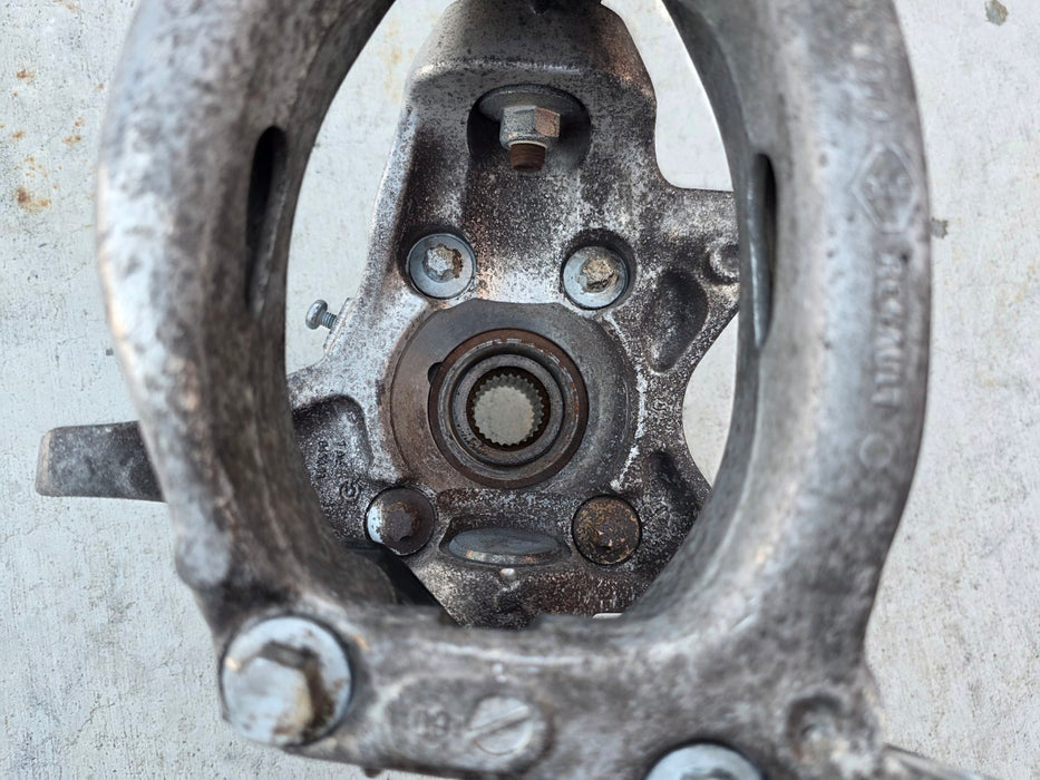 Renault Sport Clio MK3 RS 197 200 X85 Front LHS Inner Hub + Swivel Hub Assembly 7701208962 7701208961