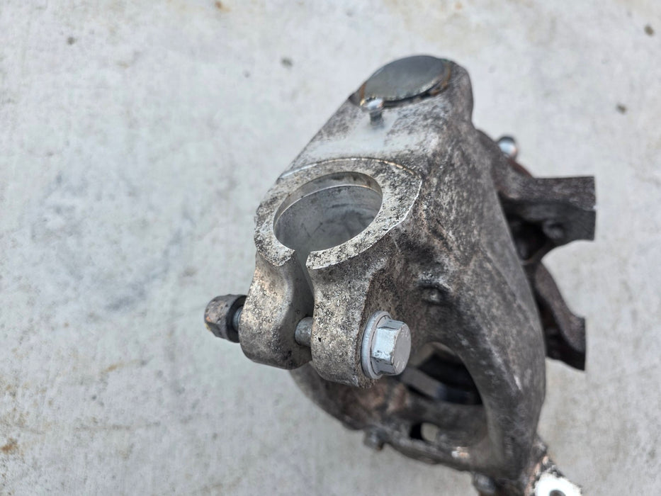 Renault Sport Clio MK3 RS 197 200 X85 Front LHS Inner Hub + Swivel Hub Assembly 7701208962 7701208961