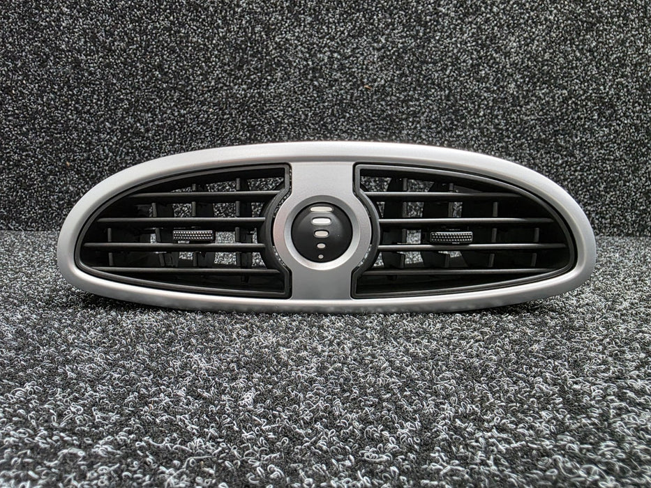 Renault Sport Clio MK3 RS 197 200 X85 Centre Dash Board Air Vent Silver