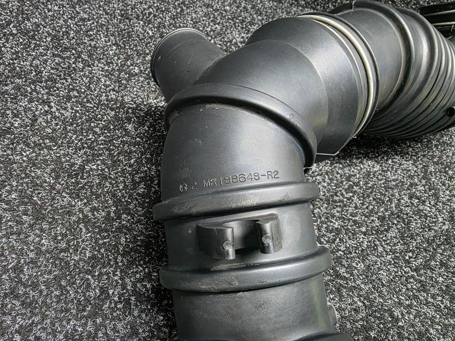 Mitsubishi Lancer Evolution CN9A CP9A Evo 4 5 Air Cleaner to Turbocharger Pipe MR188648