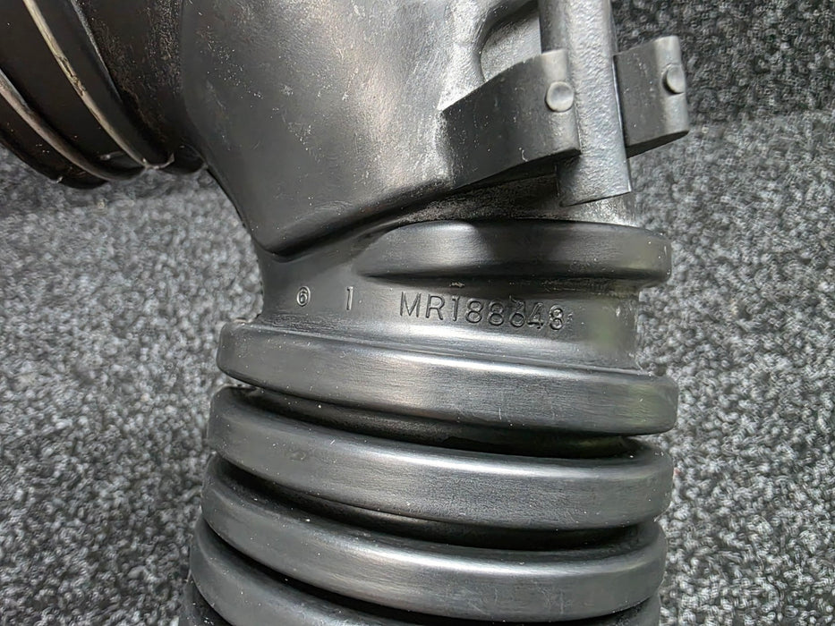 Mitsubishi Lancer Evolution CN9A CP9A Evo 4 5 Air Cleaner to Turbocharger Pipe MR188648