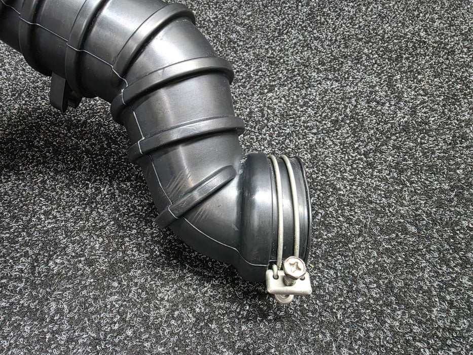 Mitsubishi Lancer Evolution CN9A CP9A Evo 4 5 Air Cleaner to Turbocharger Pipe MR188648