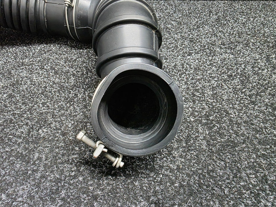 Mitsubishi Lancer Evolution CN9A CP9A Evo 4 5 Air Cleaner to Turbocharger Pipe MR188648