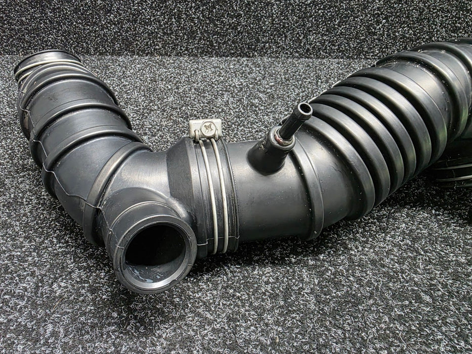 Mitsubishi Lancer Evolution CN9A CP9A Evo 4 5 Air Cleaner to Turbocharger Pipe MR188648