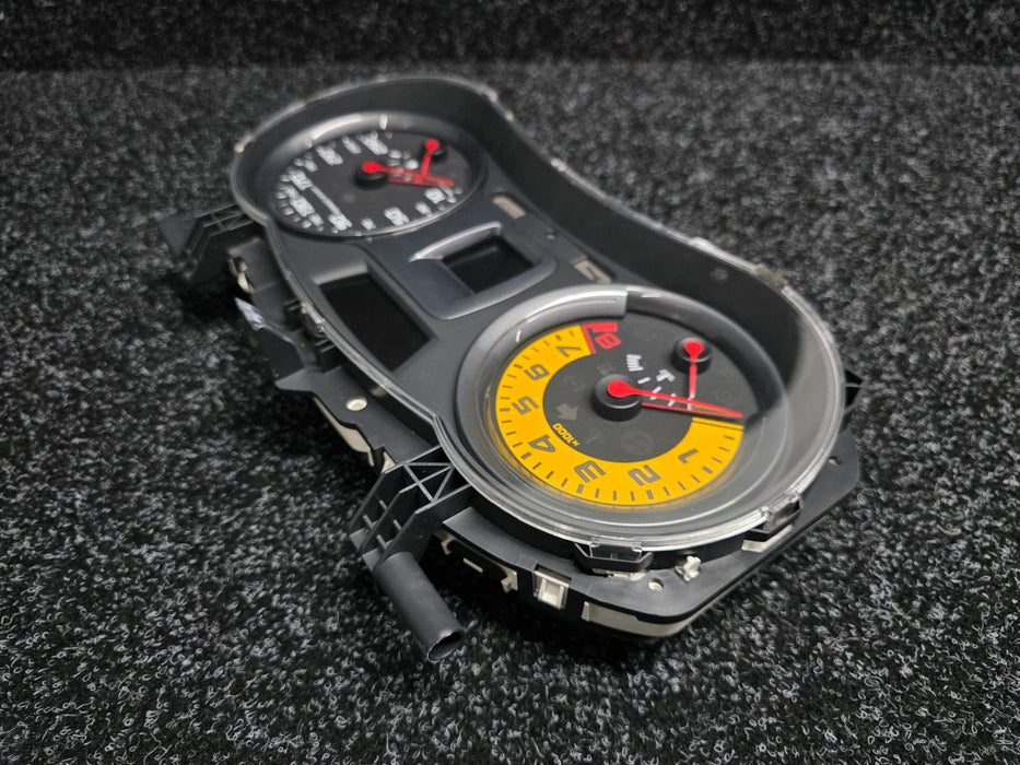 Renault Sport Clio / Lutecia X85 MK3 RS197 / RS200 Dash Instrument Panel Cluster 8200904043