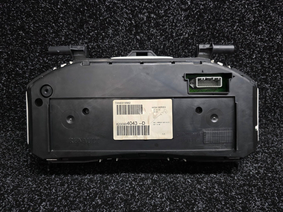Renault Sport Clio / Lutecia X85 MK3 RS197 / RS200 Dash Instrument Panel Cluster 8200904043