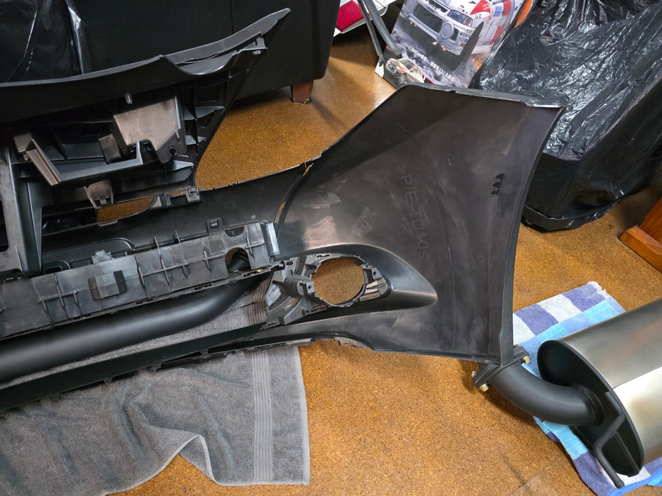 GENUINE NEW Renault Sport Clio X85 MK3 RS200 Front Bumper + Front Bumper Lower Grill + Seal 8201045219 8200899560 8200341244