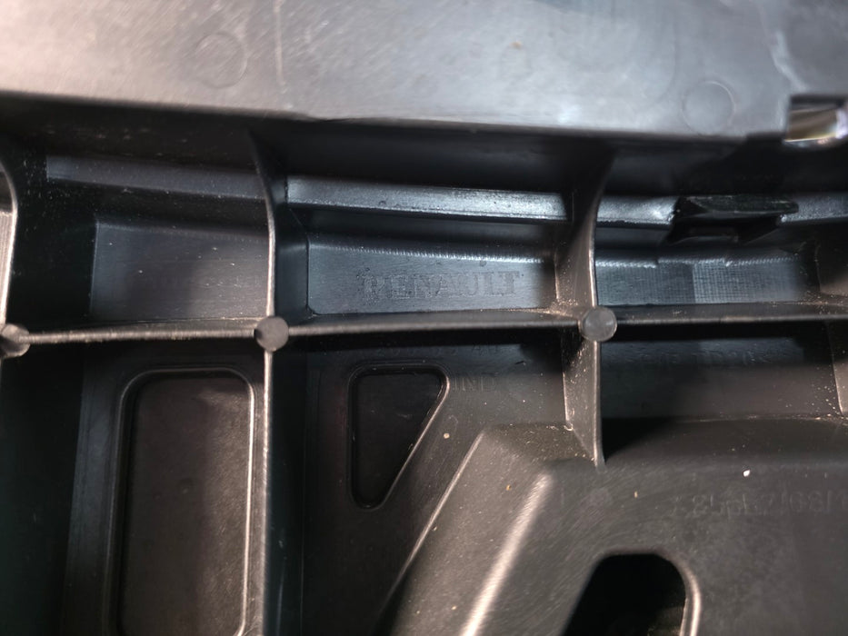 GENUINE NEW Renault Sport Clio X85 MK3 RS200 Front Bumper + Front Bumper Lower Grill + Seal 8201045219 8200899560 8200341244