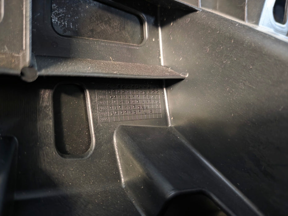 GENUINE NEW Renault Sport Clio X85 MK3 RS200 Front Bumper + Front Bumper Lower Grill + Seal 8201045219 8200899560 8200341244