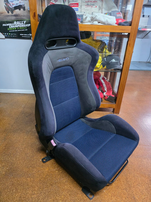 Mitsubishi Lancer Evolution 7 GSR CT9A Genuine Factory Front LHS Passenger Seat on CN9A CP9A Seat Rails Evo 4 5 6 TME 7