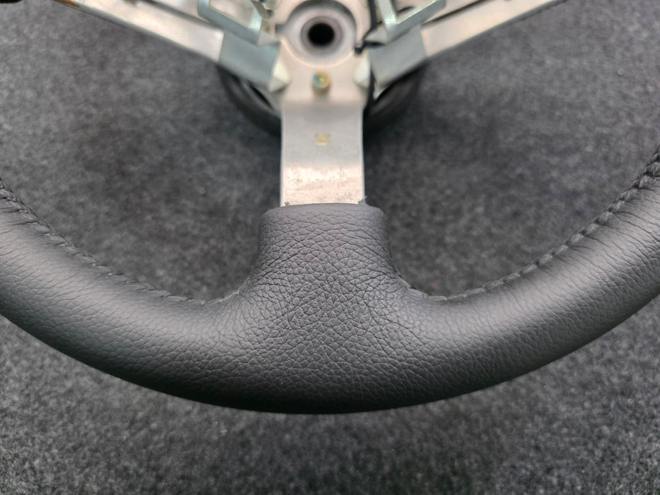 Mitsubishi Evolution Lancer CN9A CP9A RS SNDF Genuine MOMO Steering Wheel Restored / Refurbished Evo 4 5 6 TME