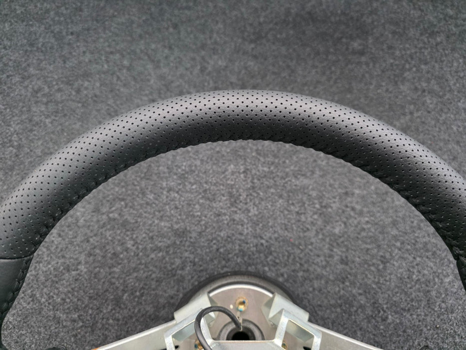 Mitsubishi Evolution Lancer CN9A CP9A RS SNDF Genuine MOMO Steering Wheel Restored / Refurbished Evo 4 5 6 TME