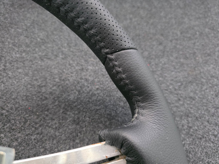 Mitsubishi Evolution Lancer CN9A CP9A RS SNDF Genuine MOMO Steering Wheel Restored / Refurbished Evo 4 5 6 TME