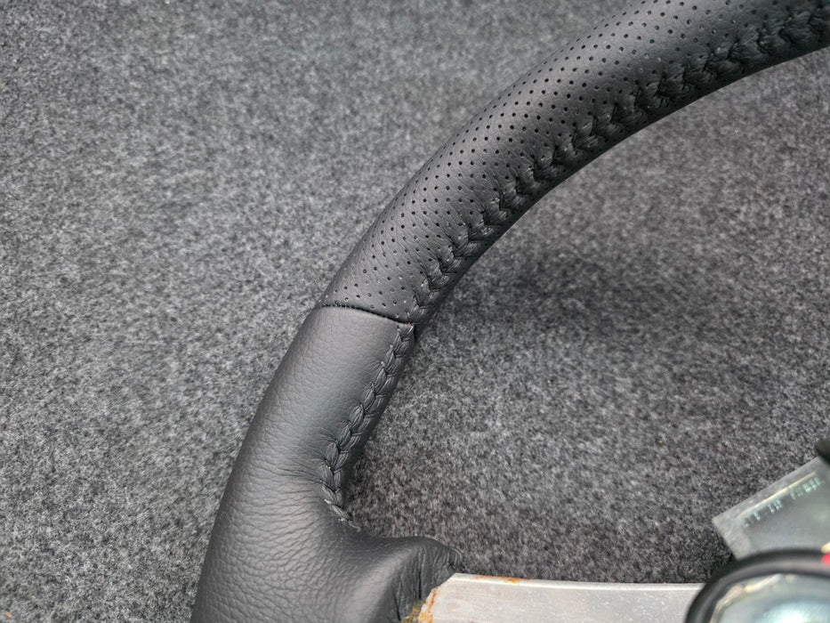 Mitsubishi Evolution Lancer CN9A CP9A RS SNDF Genuine MOMO Steering Wheel Restored / Refurbished Evo 4 5 6 TME