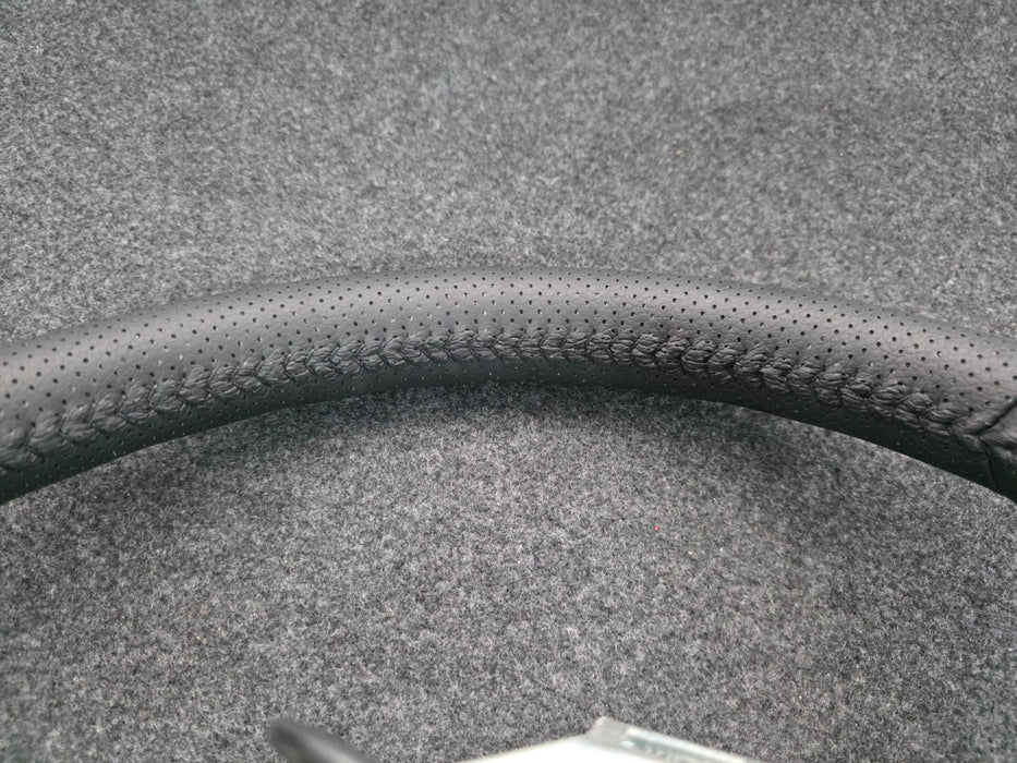 Mitsubishi Evolution Lancer CN9A CP9A RS SNDF Genuine MOMO Steering Wheel Restored / Refurbished Evo 4 5 6 TME