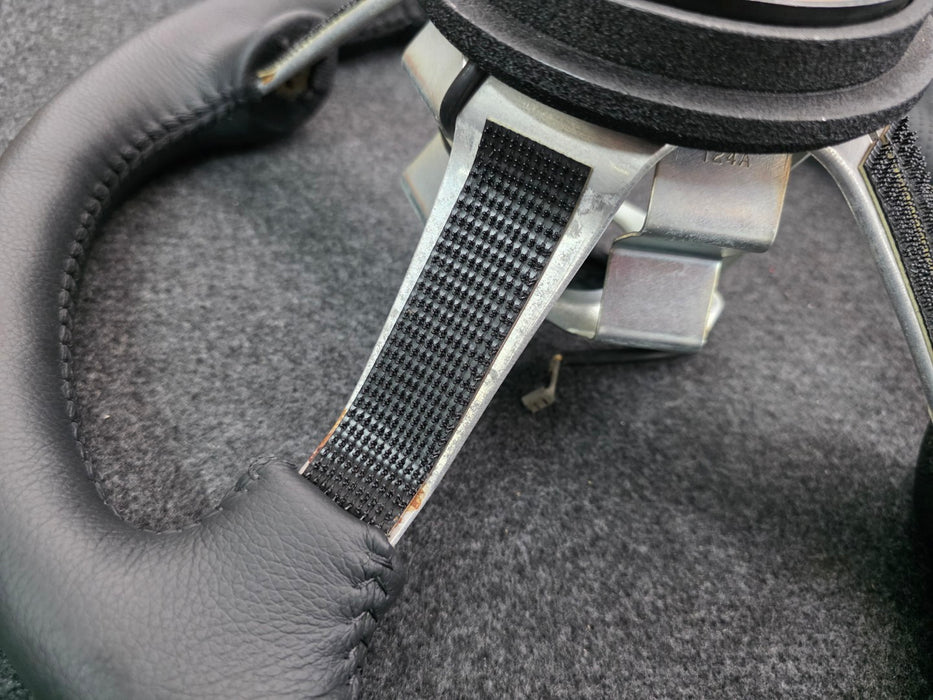 Mitsubishi Evolution Lancer CN9A CP9A RS SNDF Genuine MOMO Steering Wheel Restored / Refurbished Evo 4 5 6 TME