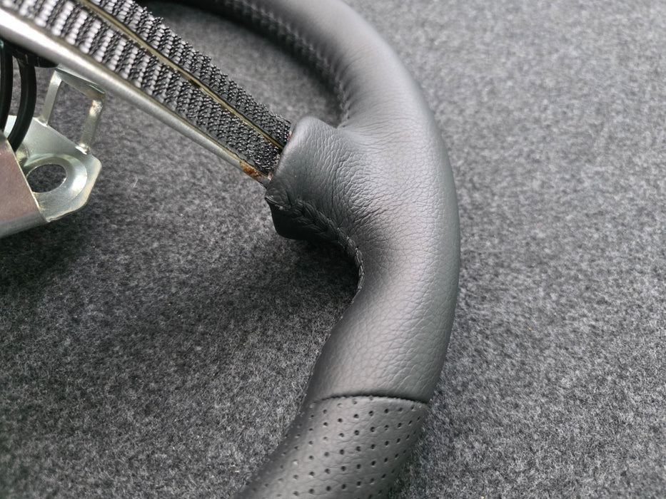 Mitsubishi Evolution Lancer CN9A CP9A RS SNDF Genuine MOMO Steering Wheel Restored / Refurbished Evo 4 5 6 TME