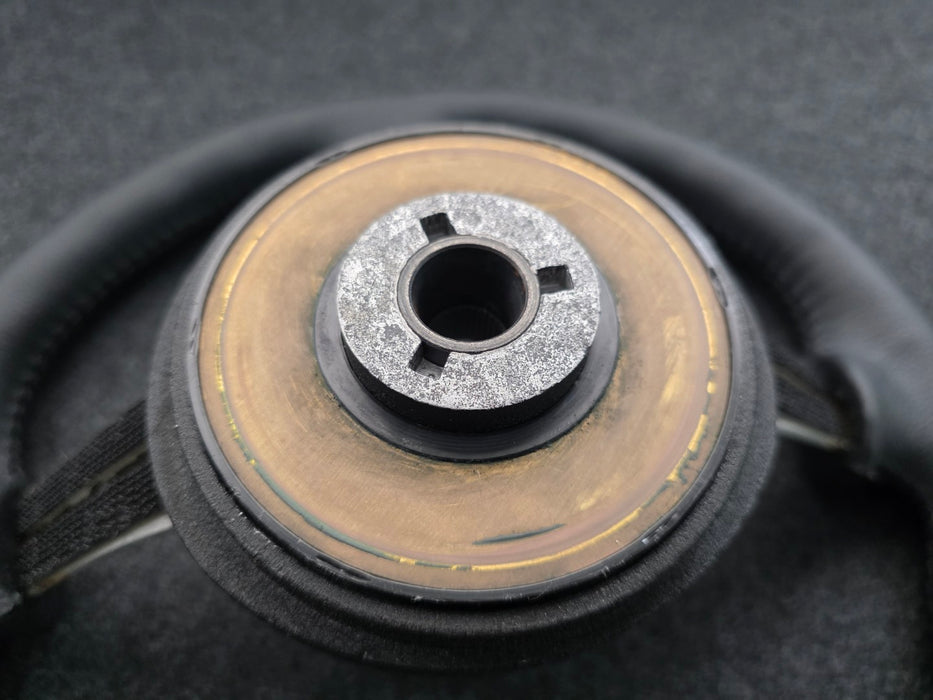 Mitsubishi Evolution Lancer CN9A CP9A RS SNDF Genuine MOMO Steering Wheel Restored / Refurbished Evo 4 5 6 TME