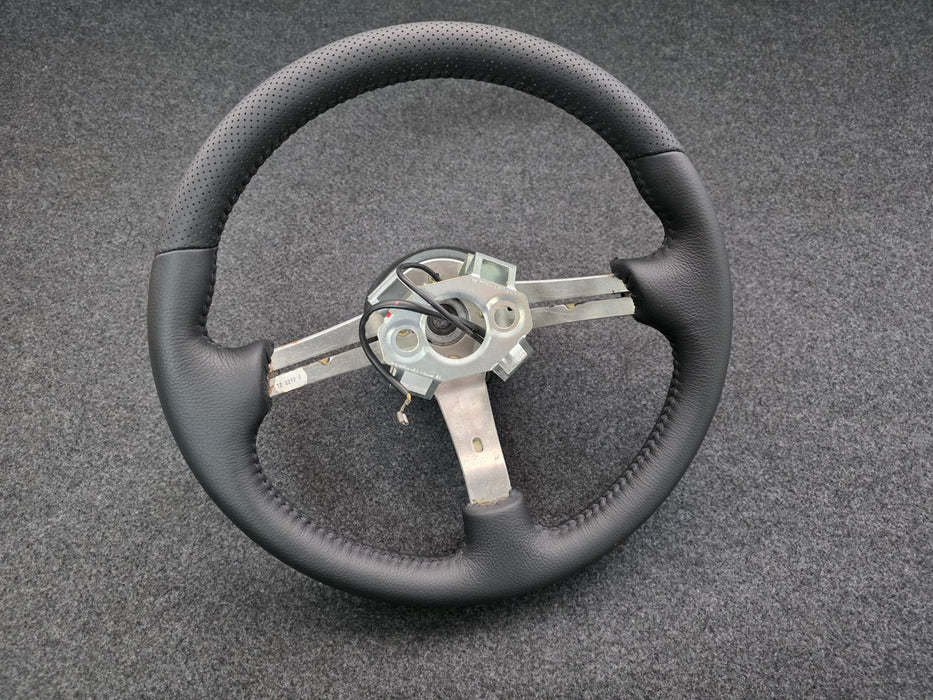 Mitsubishi Evolution Lancer CN9A CP9A RS SNDF Genuine MOMO Steering Wheel Restored / Refurbished Evo 4 5 6 TME