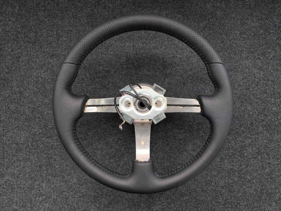Mitsubishi Evolution Lancer CN9A CP9A RS SNDF Genuine MOMO Steering Wheel Restored / Refurbished Evo 4 5 6 TME