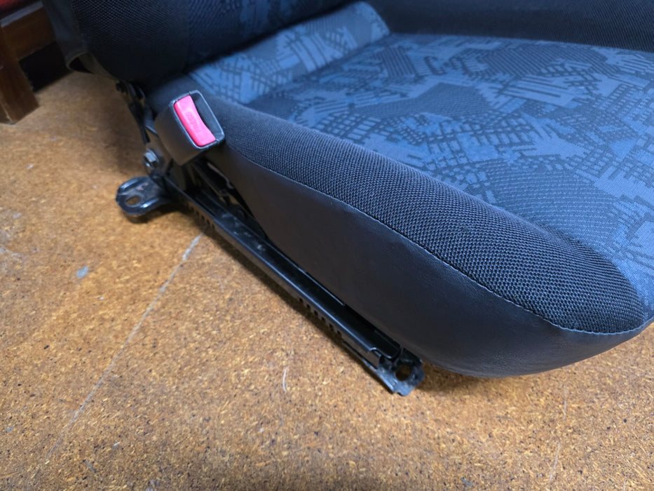Mitsubishi Lancer Evolution Genuine Factory Front Passenger LHS Seat RS CP9A Evo 5 6 TME