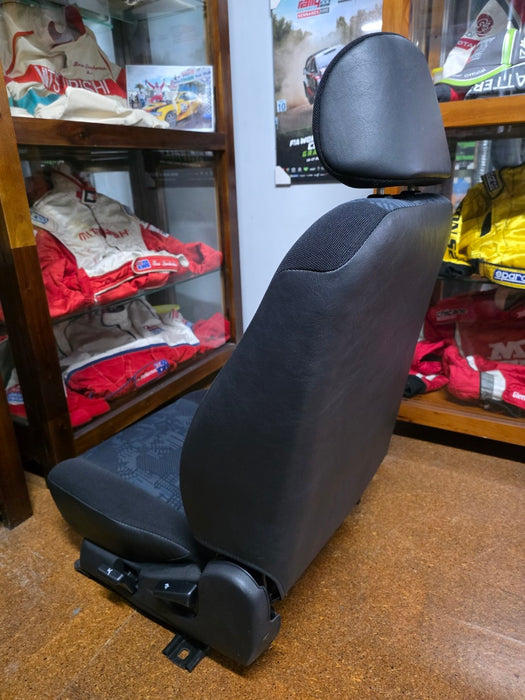 Mitsubishi Lancer Evolution Genuine Factory Front Passenger LHS Seat RS CP9A Evo 5 6 TME