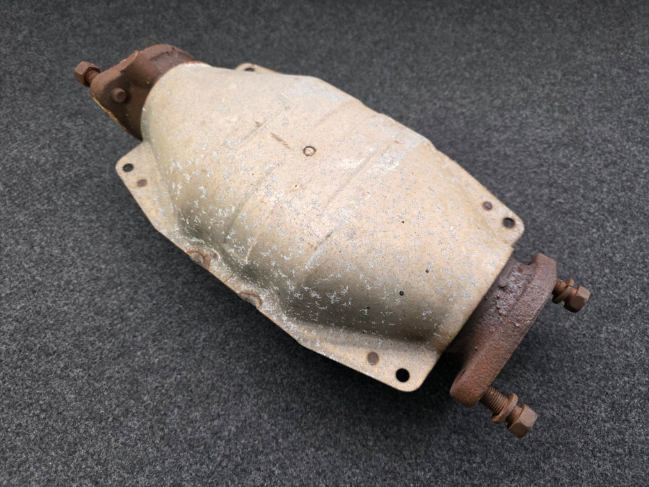 Mitsubishi Lancer Evolution Exhaust Catalytic Converter CP9A Evo 5 6 TME MR385772