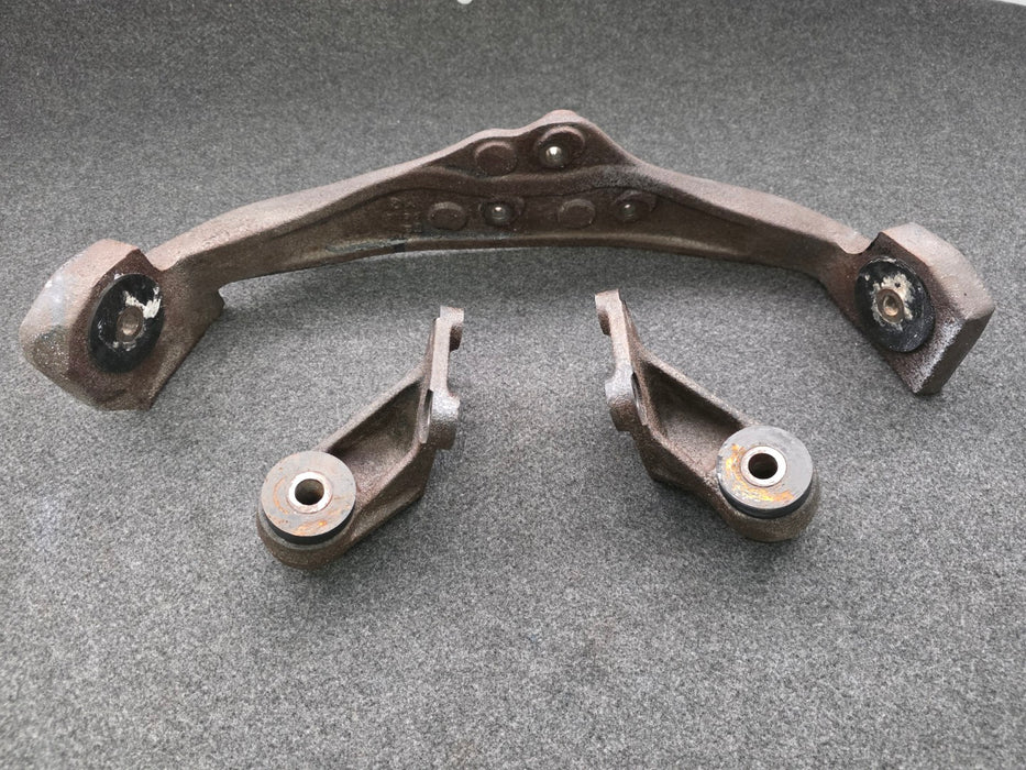 Mitsubishi Lancer Evolution CP9A Evo 5 6 TME RS Rear Differential Brace Brackets CP9A MR197467 MR369381 MR369382