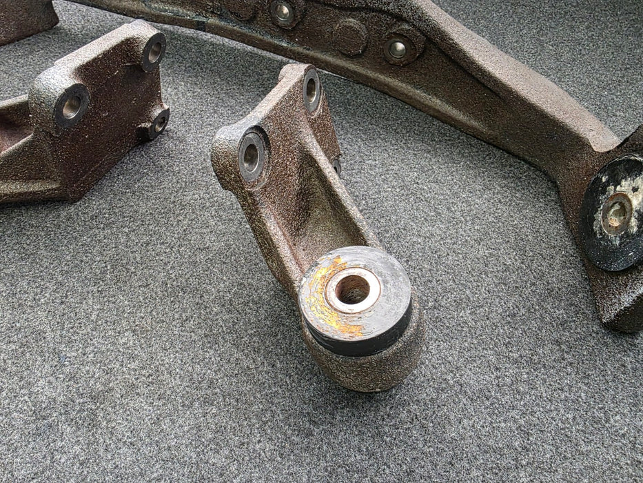 Mitsubishi Lancer Evolution CP9A Evo 5 6 TME RS Rear Differential Brace Brackets CP9A MR197467 MR369381 MR369382