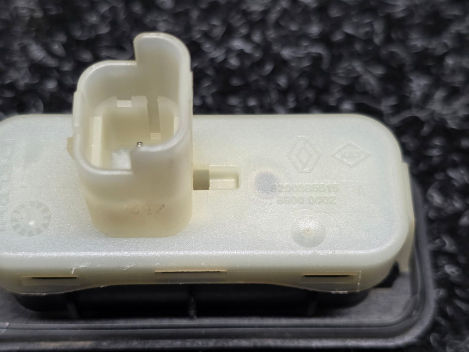 Renault Sport Megane MK3 RS 250 265 275 / Clio MK3 197 200 Clio MK4 200 220/ Tailgate Release Switch / Boot Release Button / Hatch Release Switch 8200385515