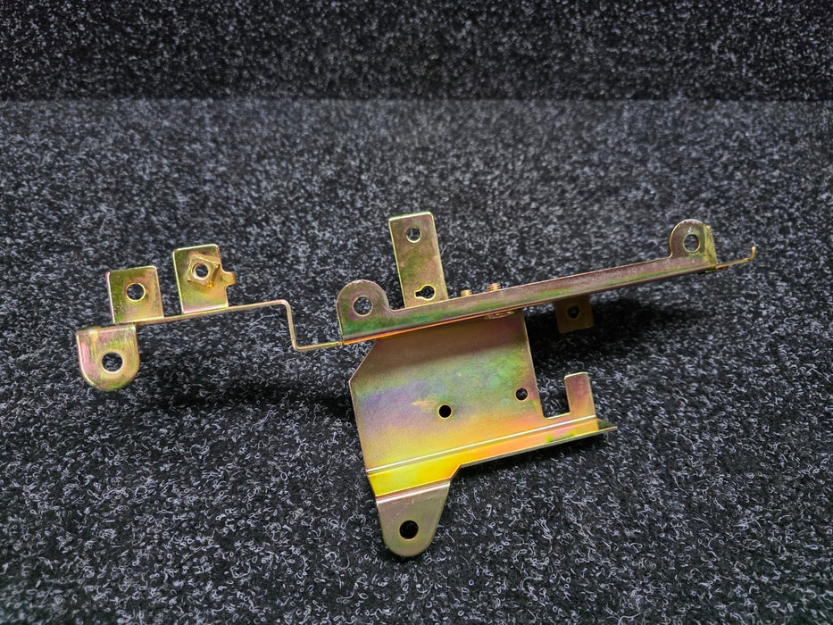 Mitsubishi Lancer Evolution 4 Engine Control Resistor Bracket CN9A GSR / RS MR204335
