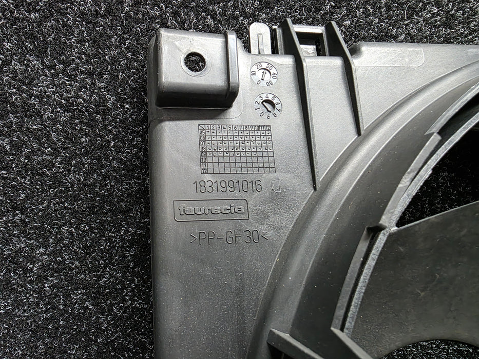 Renault Sport Clio MK3 RS 197 200 X85 F4R 830 832 Engine Cooling Fan Assembly 8200966249