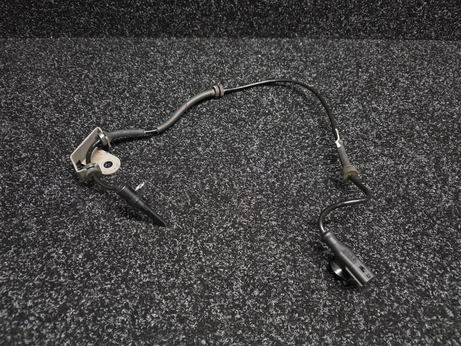 Renault Sport Clio MK3 RS197 RS200 Front RHS Wheel Speed ABS Sensor 8200 440 551