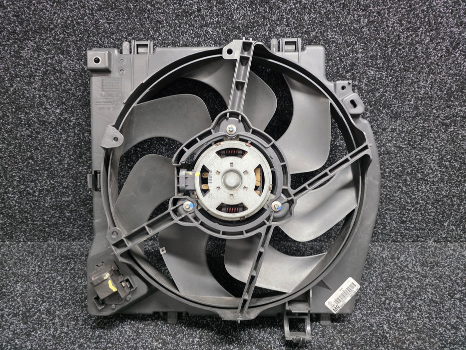Renault Sport Clio MK3 RS 197 200 X85 F4R 830 832 Engine Cooling Fan Assembly 8200966249