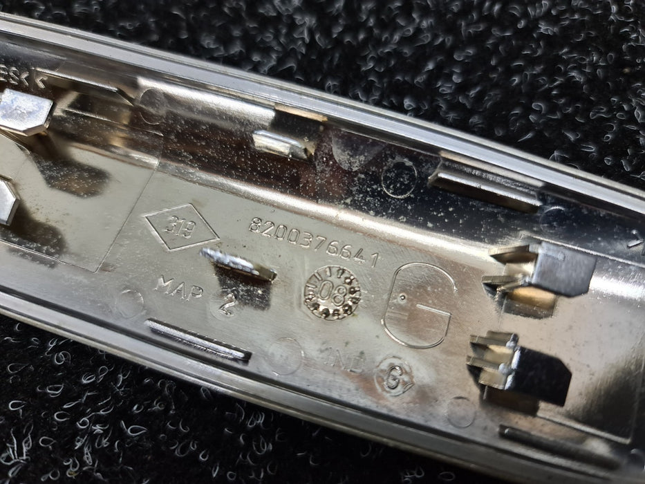 Renault Sport Clio MK3 RS 197 200 'Renault Sport' LHS Door Plaque Bullet 8200376641