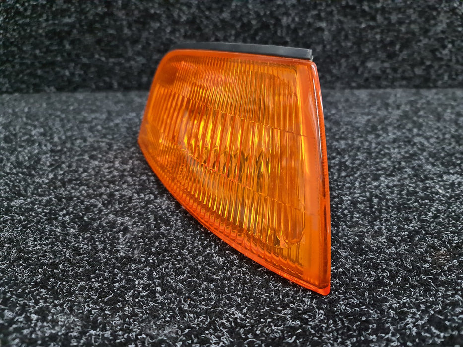 Genuine Mitsubishi / Stanley Lancer Evolution RHS Turn Signal Indicator Lamp AMBER - CN9A Evo 4