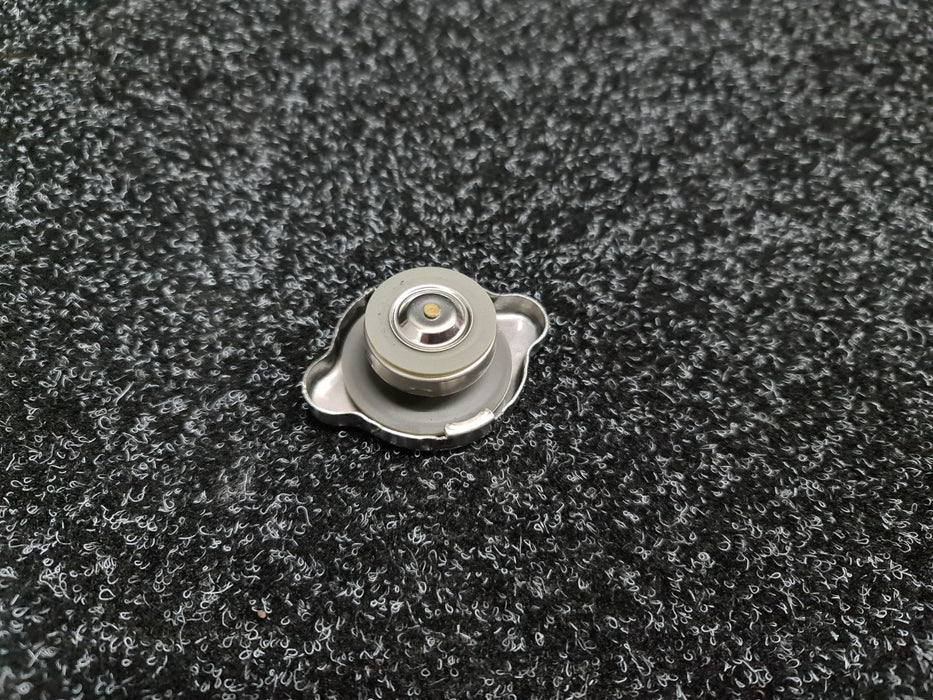 RALLIART Radiator Pressure Cap 1.3 bar CN9A CP9A CT9A CT9A CU2W - RED