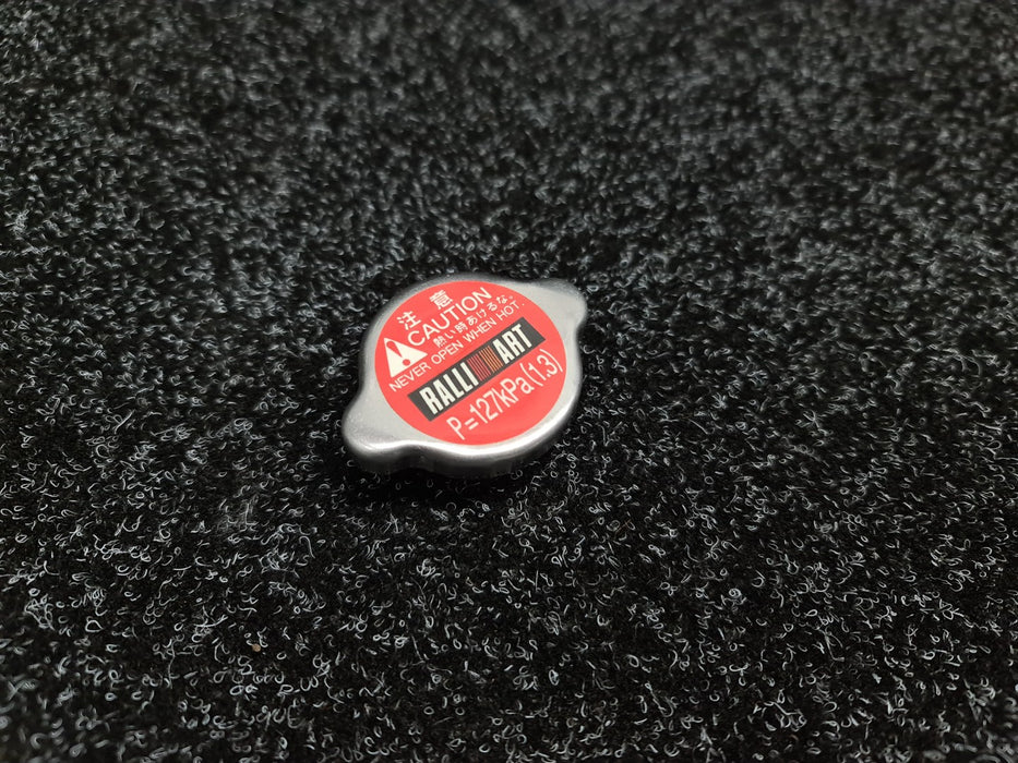 RALLIART Radiator Pressure Cap 1.3 bar CN9A CP9A CT9A CT9A CU2W - RED